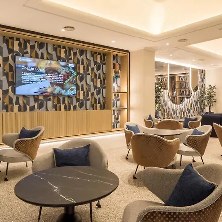 Отель Ilunion Les Corts Spa 4*
