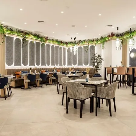 Отель Ilunion Les Corts Spa Барселона