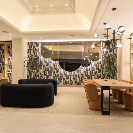 Отель Ilunion Les Corts Spa 4*