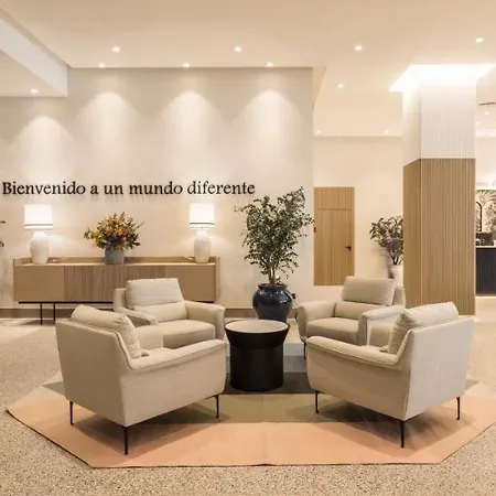 Ilunion Les Corts Spa Отель 4*