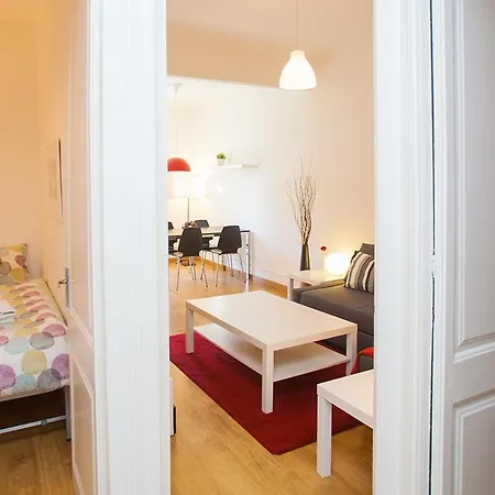 Apartment Gaudi Sagrada Familia *