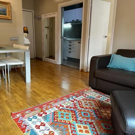 Apartamento Petit Rosselló Barcelona