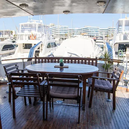 Boat Aloha