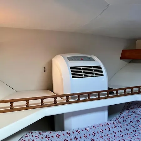 Cozy Private Two Yacht In Barcelona - Port Fórum *