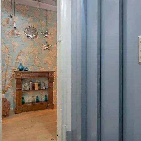Exclusive 2 Bedroom In The Center Lägenhet