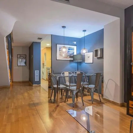 Bright And Modern Duplex With Terrace In Eixample District P1 Apartment *