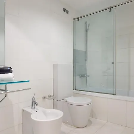 3bedroom Duplex With Balcony In Plaza Cataluna Apartment *