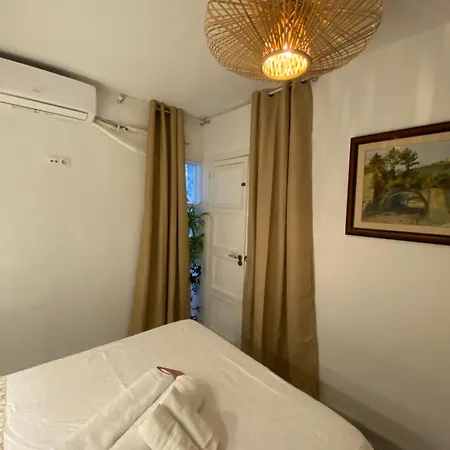 Apartment Studio Or With Private Bathroom Or With Shared Bathroom