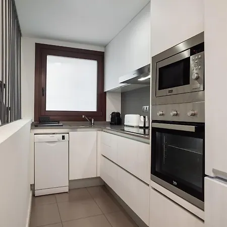 Modern And Bright 4bd Triplex In Paralel! * Barcelona