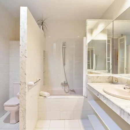 Appartement Huge Historic 5bd With Private Terrace!