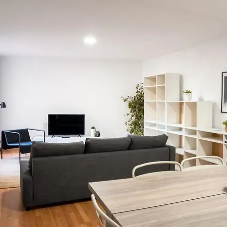 Plaza Urquinaona And Comfortable 3bd Barcelona