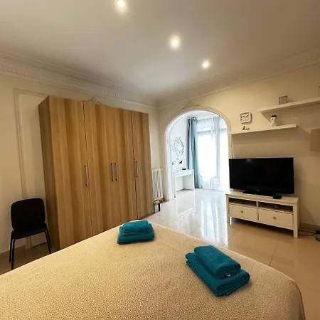 Gran Via Bed & Breakfast Barcellona