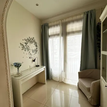 Bed & Breakfast Gran Via *