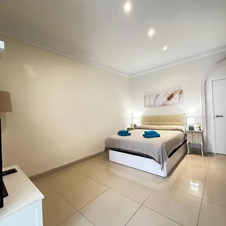 Gran Via Bed & Breakfast Barcellona