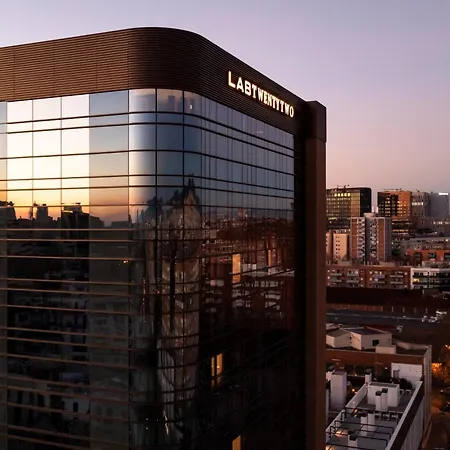 Labtwentytwo Barcelona, A Tribute Portfolio 4*