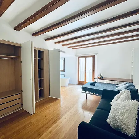 Nou De La Rambla 1 Bed & Breakfast *