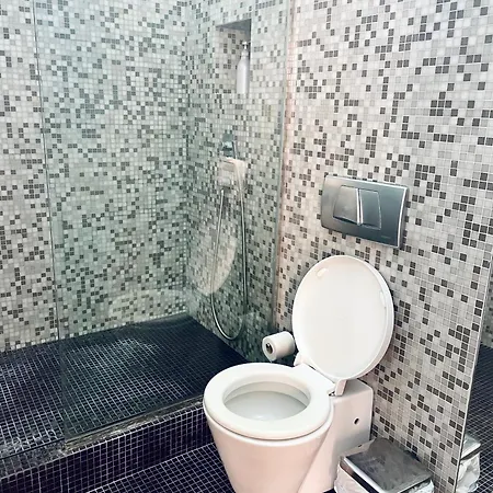 Nou De La Rambla 1 Bed & Breakfast