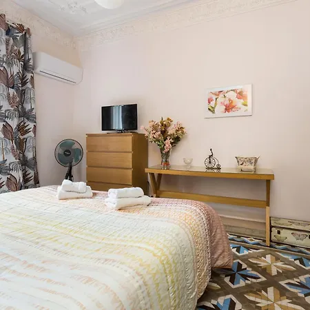 Luxury Y Elegant In The Centre Barcelona
