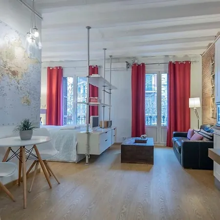 Exclusive 2 Bedroom In The Center Lägenhet