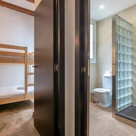 3bd With Private Terrace Right By Sagrada Familia Apartment *