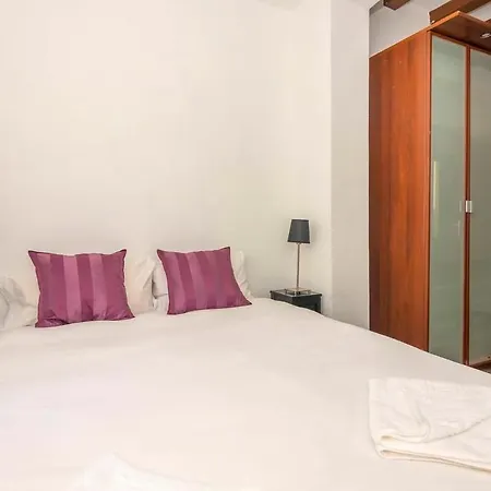 3bd With Private Terrace Right By Sagrada Familia * Barcelona