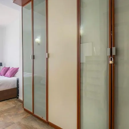 3bd With Private Terrace Right By Sagrada Familia Apartment