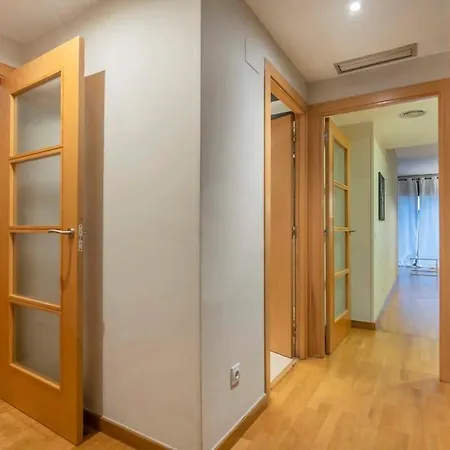 Lägenhet 2 Bedroom With Balcony In Eixample 3-2 Barcelona