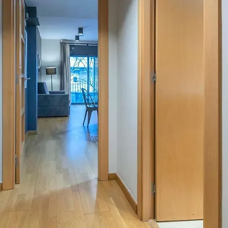 Modern And Bright In Eixample 1-3 Apartment *