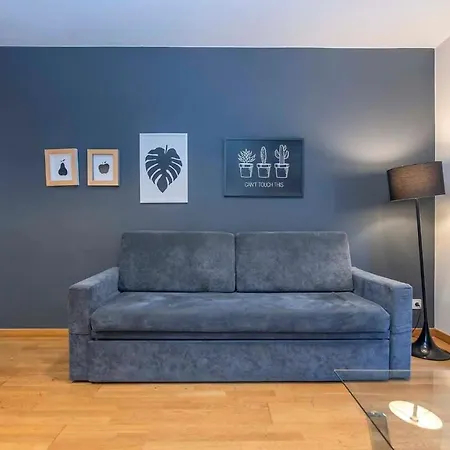 Modern And Bright In Eixample 1-3 *
