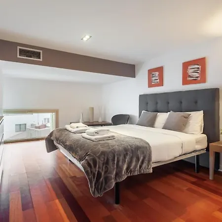 3bedroom Duplex With Balcony In Plaza Cataluna Apartment Barcelona