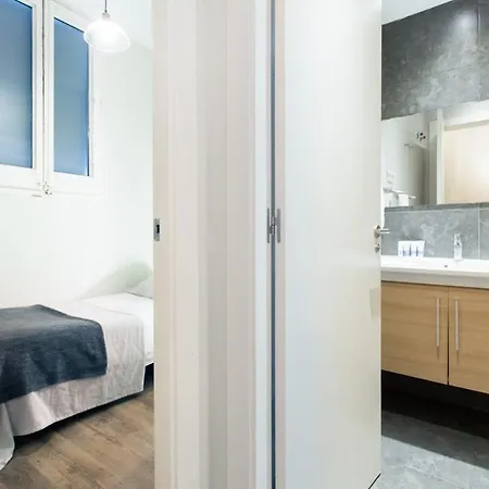 Bright And Modern 2bedroom In Ramblas 2 1a * 바르셀로나