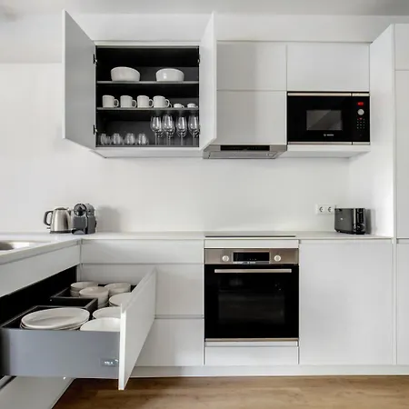 Apartment Blueground Sarria Doorman Newly Renovated Bcn-119 Barcelona