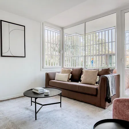 Blueground Sarria Doorman Newly Renovated Bcn-119 Apartment *