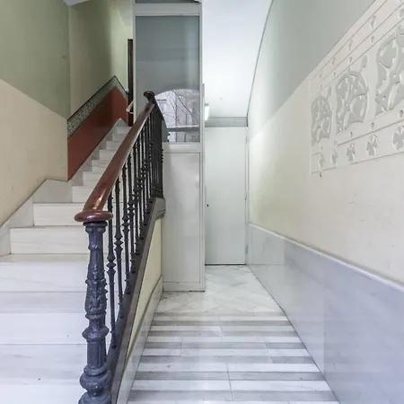 Pl Universitat Bright And Cozy 2bd - 2bth Barcelona