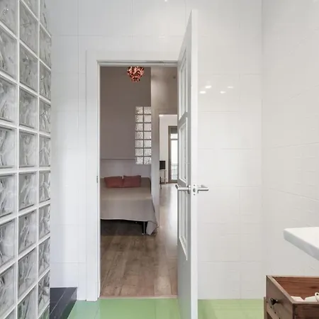 Pl Universitat Bright And Cozy 2bd - 2bth Apartment