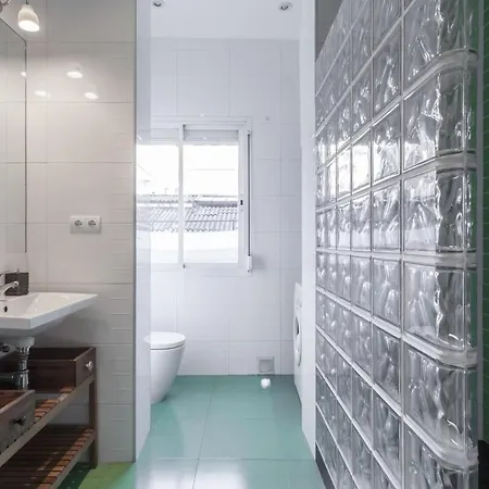 Pl Universitat Bright And Cozy 2bd - 2bth *