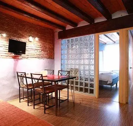 Apartamento La Boqueria 4 Apartment *