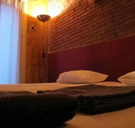 Apartamento La Boqueria 4 Apartment *