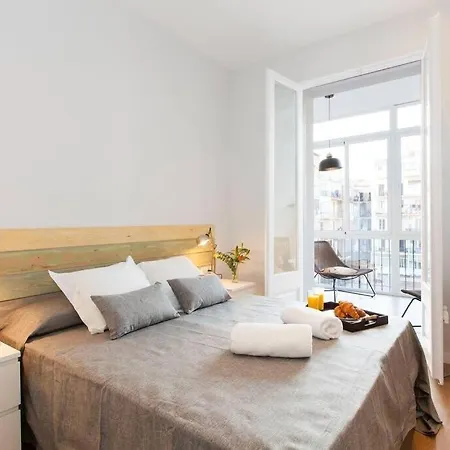 Apartment Perfectly Located 4Bed 4Bath Apartment In Eixample *