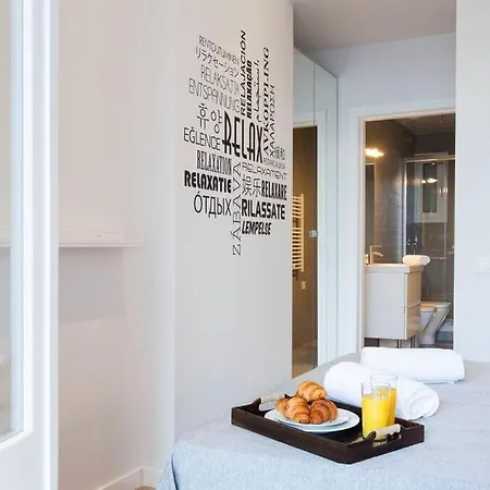 Perfectly Located 4Bed 4Bath Apartment In Eixample Apartment Barcelona