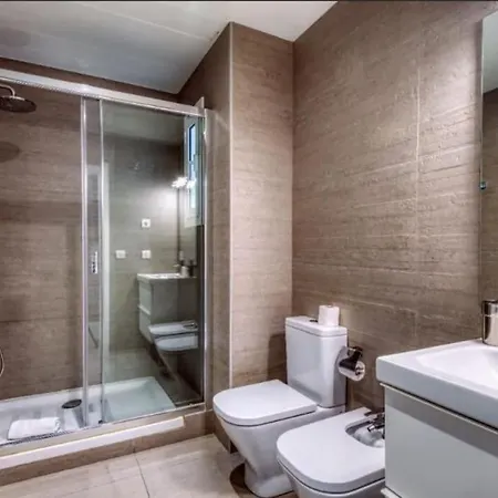 Perfectly Located 4Bed 4Bath Apartment In Eixample Apartment