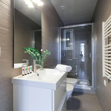 Apartment Perfectly Located 4Bed 4Bath Apartment In Eixample Barcelona