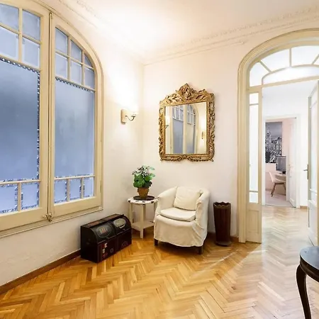 Huge Historic 5bd With Private Terrace! Lägenhet *