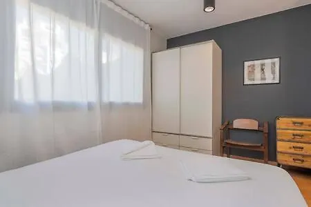 Bright And Modern Duplex With Terrace In Eixample District P2 * Barcelona
