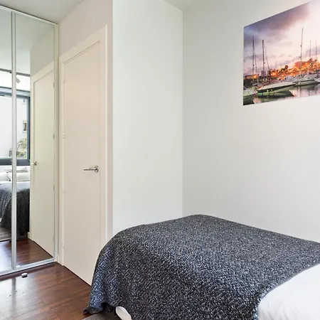 My Space Emirates - Modern Duplex With Private Garden And Swimming Pool Apartment Barcelona