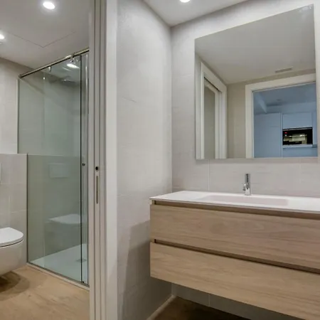 Blueground Sarria Doorman Newly Renovated Bcn-119