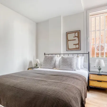 Apartment Blueground Sarria Doorman Newly Renovated Bcn-119 Barcelona