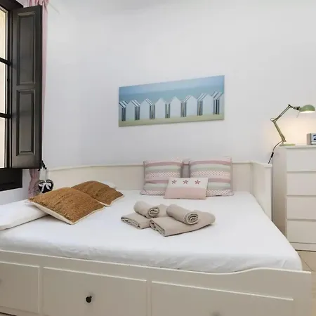 Casa Canyet Con Piscina A Un Paso De Barcelona Y La Playa * Badalona