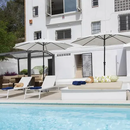 Casa Canyet Con Piscina A Un Paso De Barcelona Y La Playa
