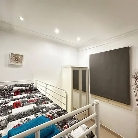 Bed & Breakfast Gran Via *